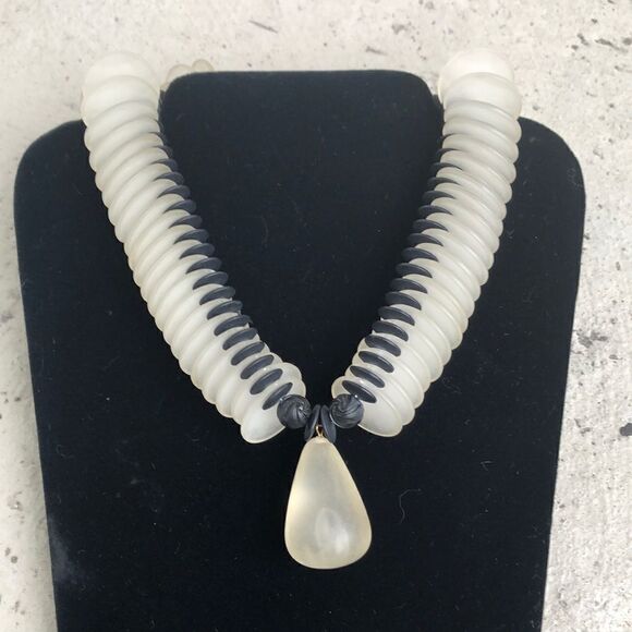 Vintage necklace  - Picture 1 of 4